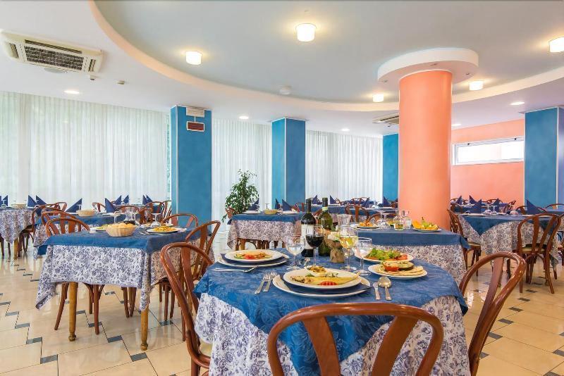 Hotel Ervill Rimini Zewnętrze zdjęcie