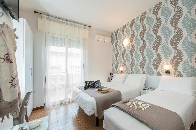 Hotel Ervill Rimini Zewnętrze zdjęcie